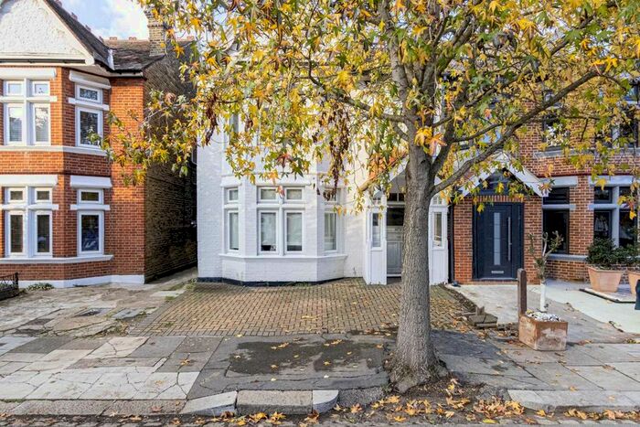 1 Bedroom Flat To Rent In Craven Avenue, London, W5