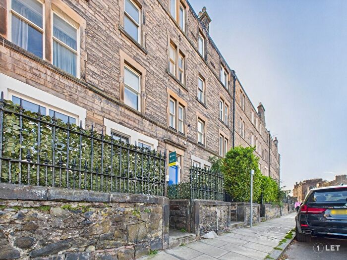 2 Bedroom Flat To Rent In Meadowbank Terrace, Meadowbank, Edinburgh, EH8