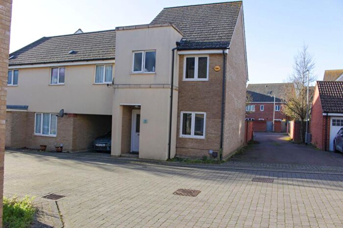 2 Bedroom End Of Terrace House To Rent In Day Close, St. Neots, PE19