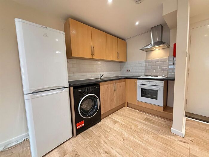 1 Bedroom Flat To Rent In Hamilton Court, Stone Lane, Peterborough, PE1