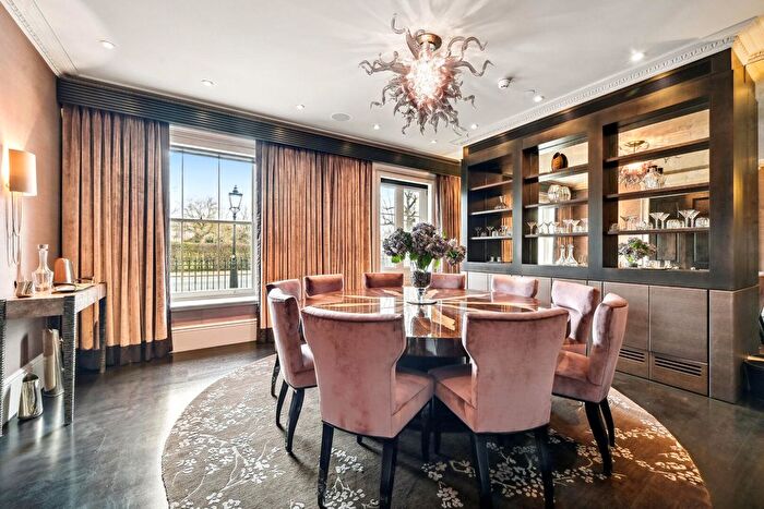 6 Bedroom Property To Rent In Cornwall Terrace, Regents Park, NW1