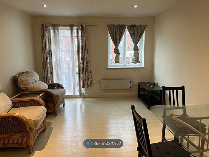 2 Bedroom Flat To Rent In Manchester Road, Preston, PR1