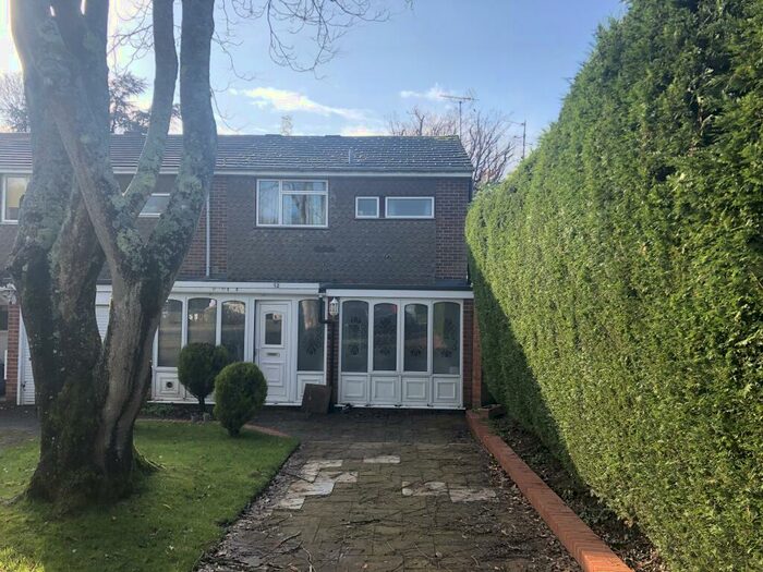 4 Bedroom House To Rent In Haywards Heath, RH16