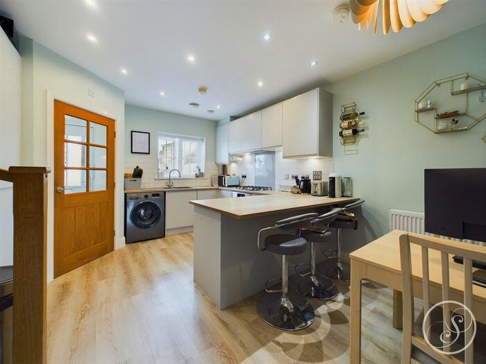 2 Bedroom Terraced House For Sale In Eden Court, Leeds, LS4