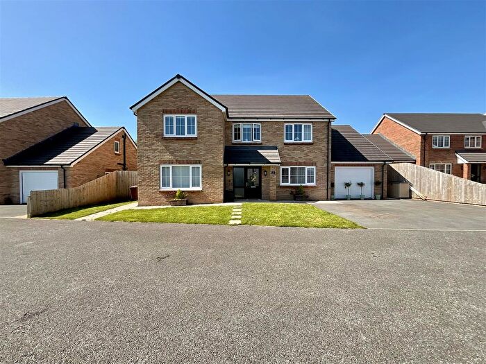 4 Bedroom Detached House For Sale In Clos Clement, Five Roads, Llanelli, SA15