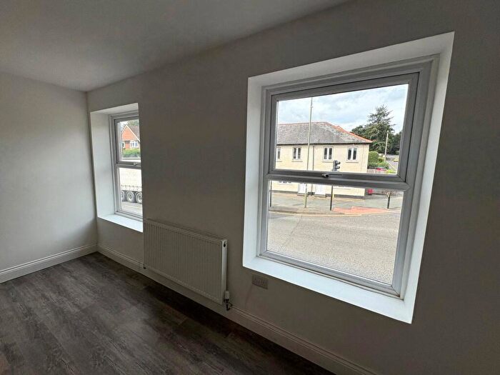 1 Bedroom Flat To Rent In Wellington Lane, Farnham, Surrey, GU9