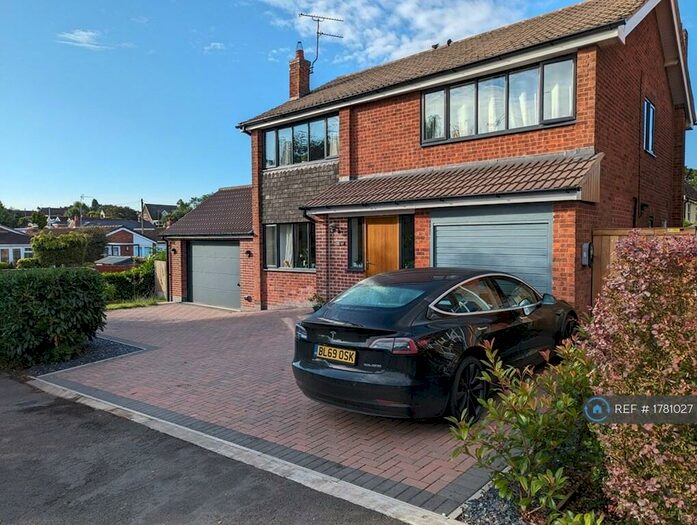 4 Bedroom Detached House To Rent In St Michael's Drive, Leicestershire, DE12