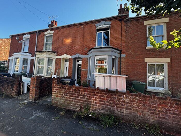 2 Bedroom Terraced House For Sale In Linden Road, Gloucester, GL1