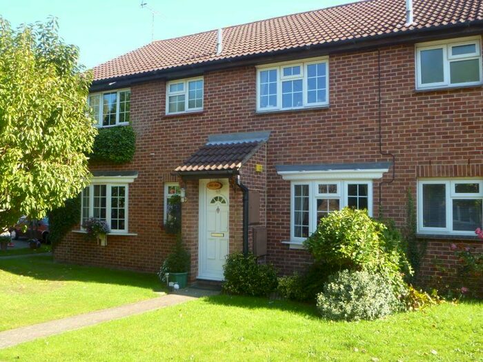 2 Bedroom Terraced House To Rent In Fotheringay Gardens, Cippenham, SL1