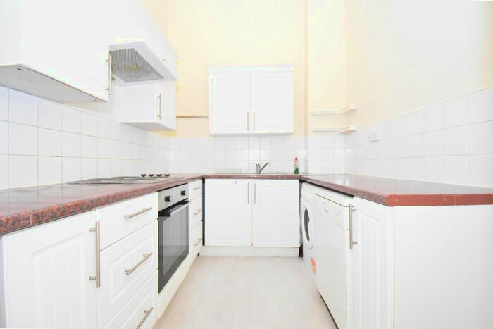 2 Bedroom Flat To Rent In Castle Hill, Rochester, ME1