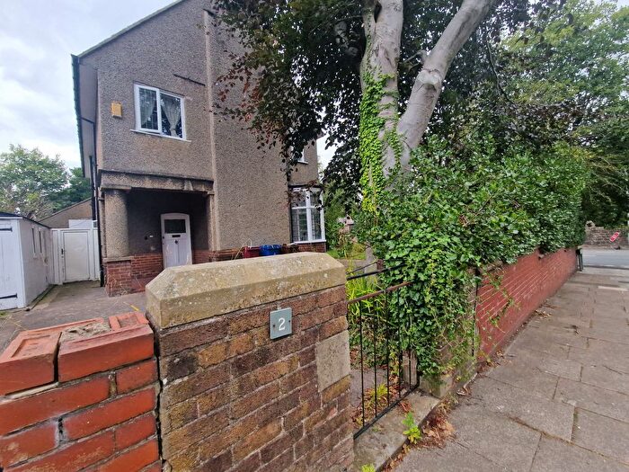 6 Bedroom Detached House To Rent In St. Francis Road, Blackburn, BB2
