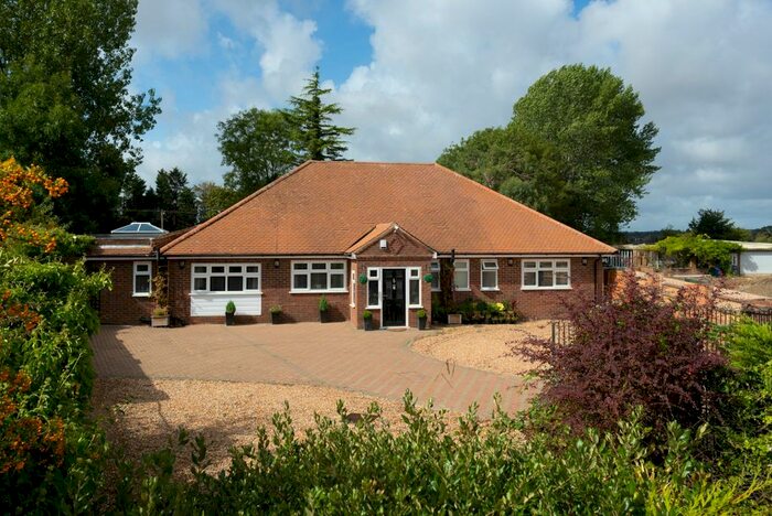 5 Bedroom Bungalow For Sale In Chislett Close, Sellindge, Ashford, TN25