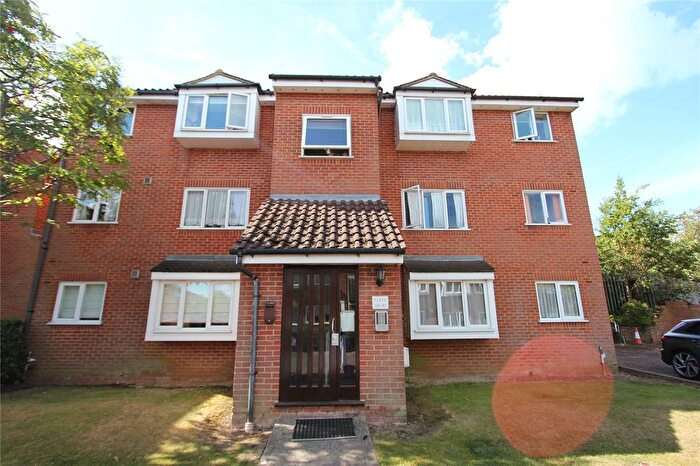 1 Bedroom Flat To Rent In Cambridge Gardens, London, N10