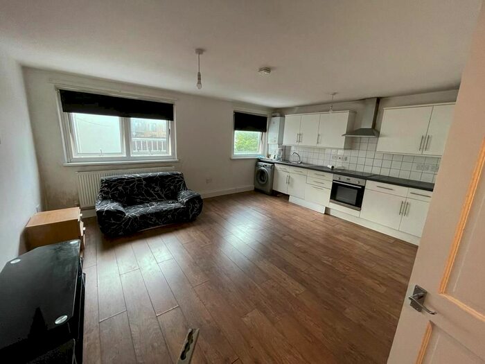 1 Bedroom Flat To Rent In Hamilton House, British Street, Bow, Mile End, London, E3