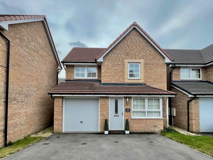 3 Bedroom Detached House To Rent In Pastures Close, Barlby, Selby, North Yorkshire, YO8