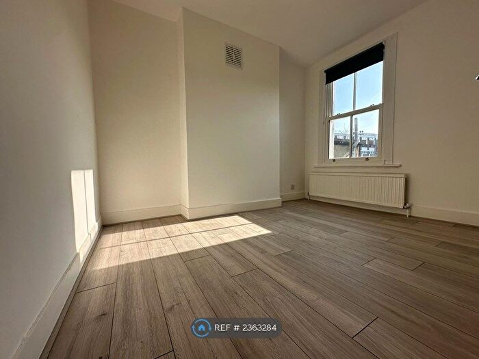 1 Bedroom Flat To Rent In Claxton Grove, London, W6