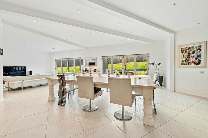 5 Bedroom Detached House For Sale In Ref: Pp - Russ Hill, Charlwood, RH6