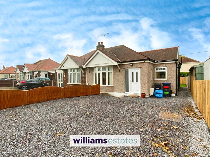 2 Bedroom Semi-Detached Bungalow For Sale In Rhyl Coast Road, Rhyl, LL18
