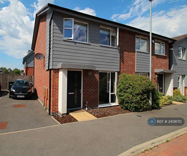 4 Bedroom Semi-Detached House To Rent In Autumn Way, Beeston, Nottingham, NG9