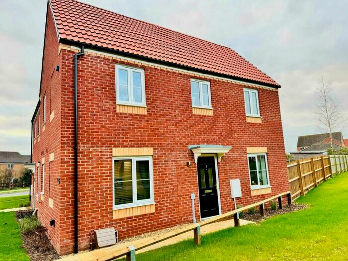 3 Bedroom House To Rent In Newton Abbot Way, Bourne, PE10