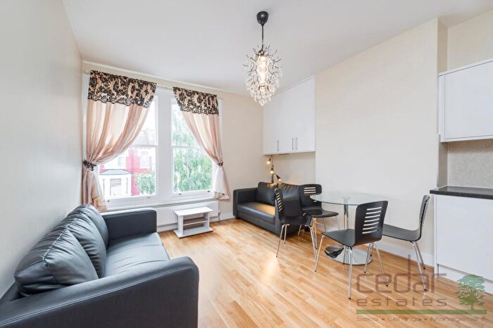 2 Bedroom Flat To Rent In Burton Road, Kilburn, NW6