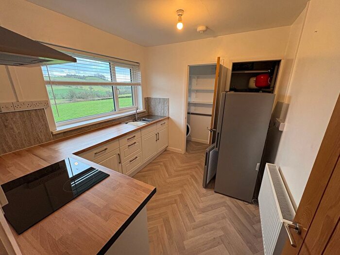 2 Bedroom Flat To Rent In Broad Oak, Carmarthen, SA32