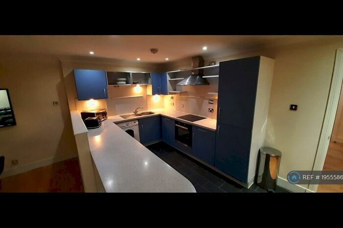 2 Bedroom Flat To Rent In Argyle Street, Glasgow, G2