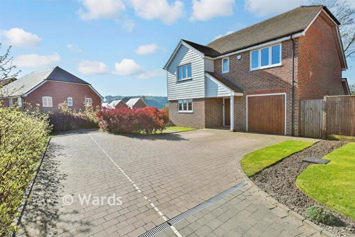 4 Bedroom Detached House For Sale In The Tracies, Newington, Sittingbourne, Kent, ME9