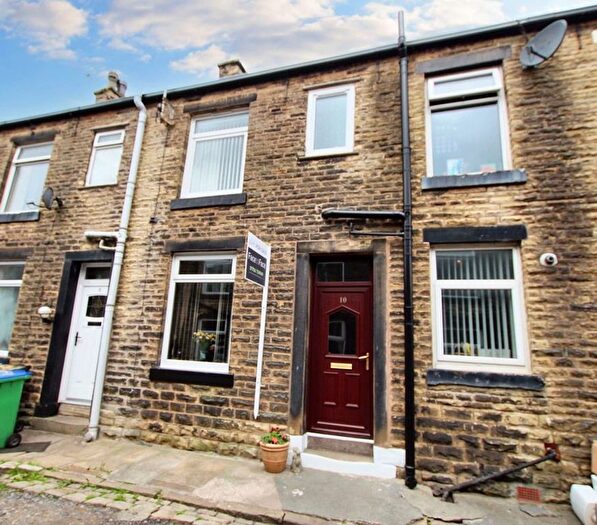 2 Bedroom Terraced House For Sale In Nelson Street, Littleborough, OL15