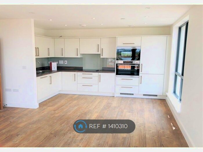 1 Bedroom Flat To Rent In Coal Lane, Brixton, SW9