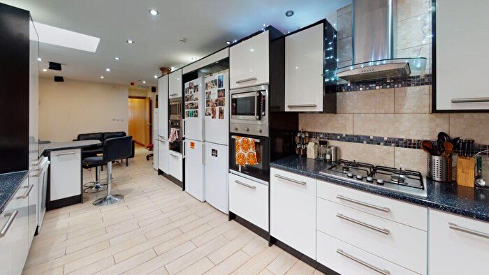 8 Bedroom House To Rent In Hubert Road, Selly Oak, B29