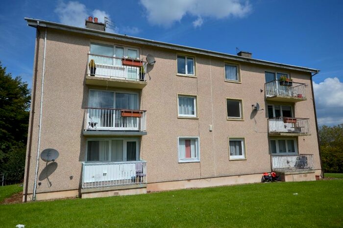 2 Bedroom Flat To Rent In Whitehills Place, East Kilbride, South Lanarkshire, G75