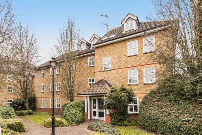 1 Bedroom Flat To Rent In Alfred Close, London W4