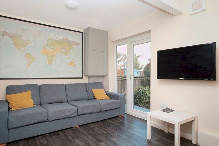 6 Bedroom Semi-Detached House To Rent In Twyford Road, Brighton, BN1