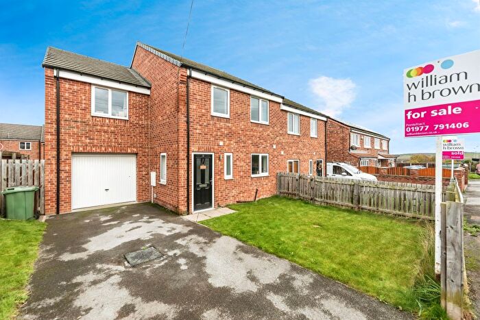 4 Bedroom Semi-Detached House For Sale In Albany Crescent, South Elmsall, Pontefract, WF9