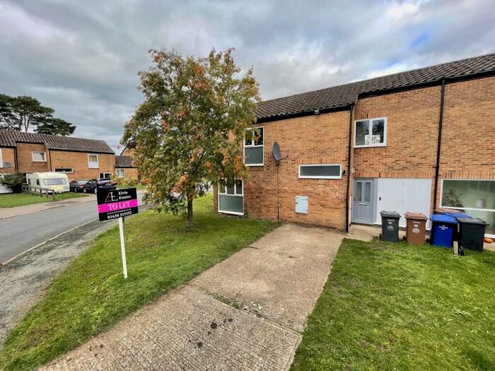 3 Bedroom End Of Terrace House To Rent In Lakenheath, IP27