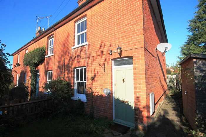 2 Bedroom Semi-Detached House To Rent In Church Street, Leatherhead, KT22