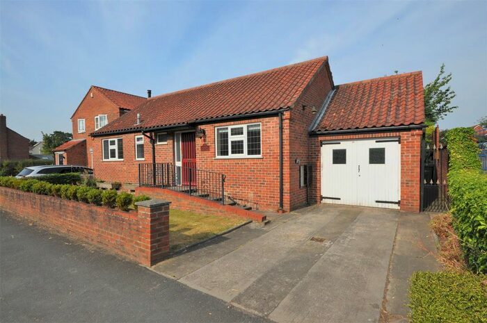 2 Bedroom Detached Bungalow To Rent In Main Street, Copmanthorpe, York, YO23