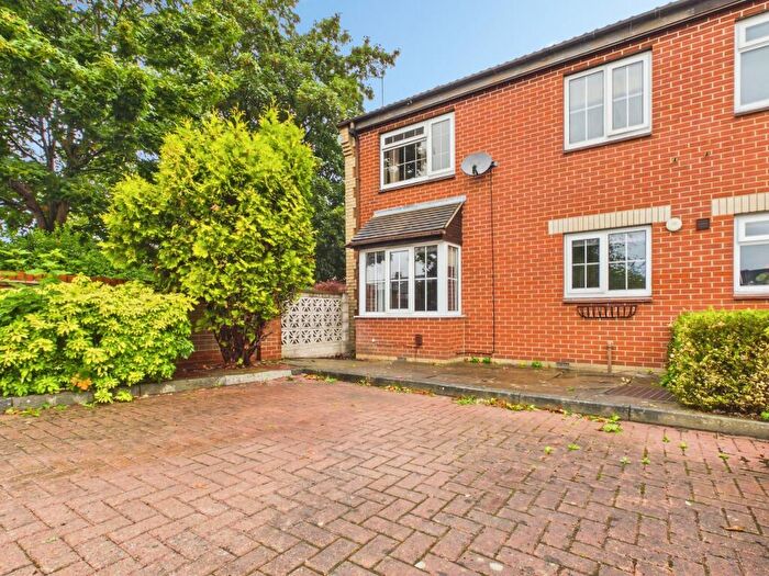 1 Bedroom Semi Detached House To Rent In Sycamore Drive, Harrogate, HG2