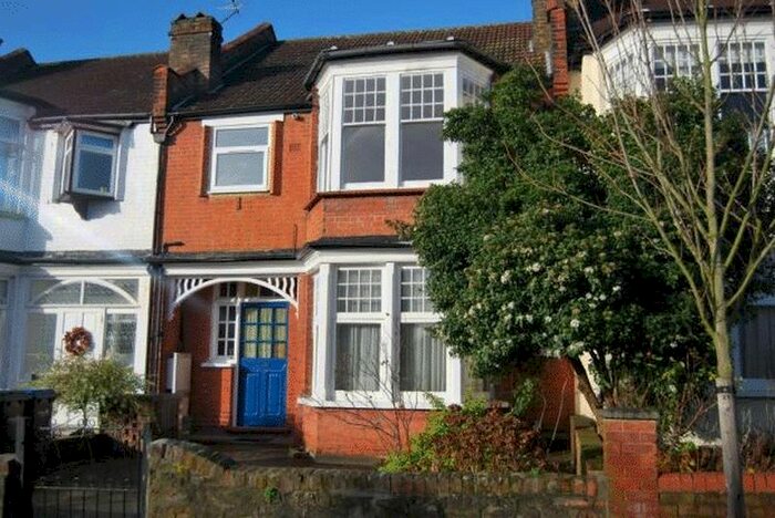 4 Bedroom Property To Rent In Percival Road, Enfield, EN1