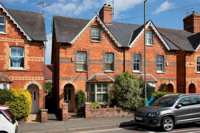 3 Bedroom Semi-Detached House To Rent In Newbury Street, Wantage, OX12