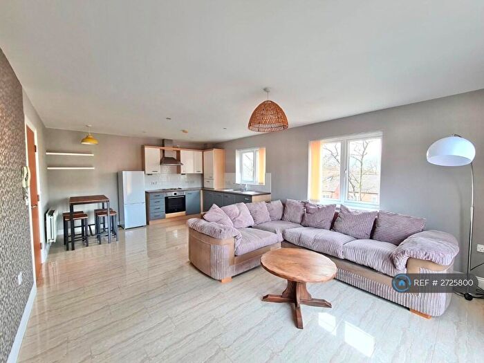 1 Bedroom Flat To Rent In Ash Court, Leeds, LS14