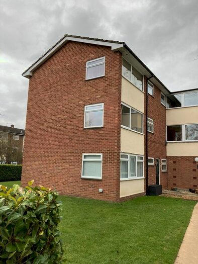 2 Bedroom Flat To Rent In Sandfield Road, Stratford-Upon-Avon, CV37