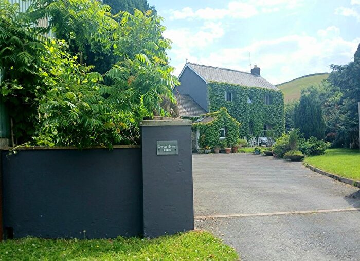 3 Bedroom Farm For Sale In Whitemill, Carmarthen, SA32