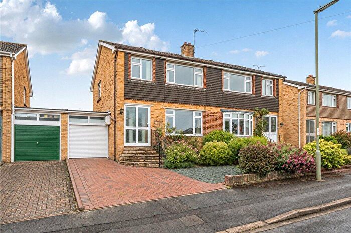 3 Bedroom Semi-Detached House For Sale In High Firs Road, Romsey, Hampshire, SO51
