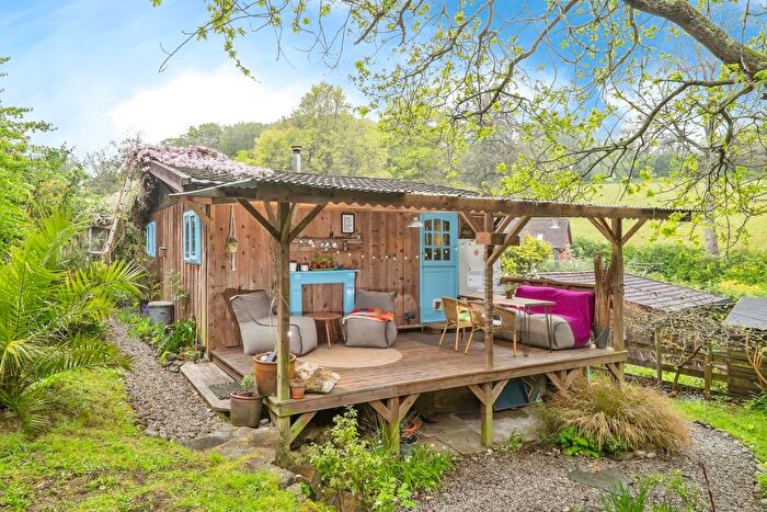 2 Bedroom Bungalow For Sale In Alverton, Penzance, Cornwall, TR20