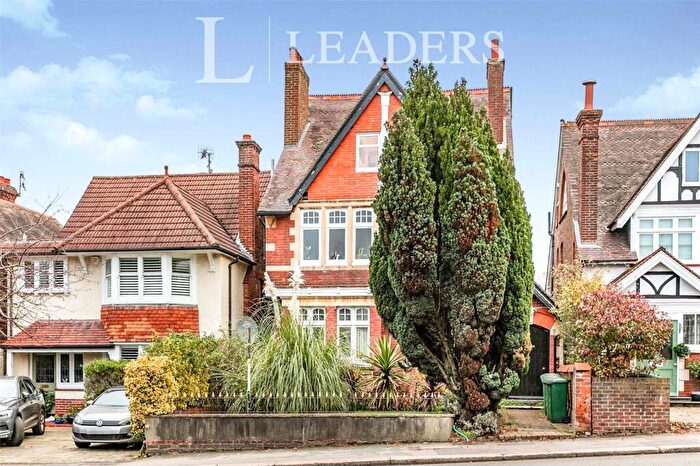 Studio For Sale In Reigate Road, Reigate, Surrey, RH2