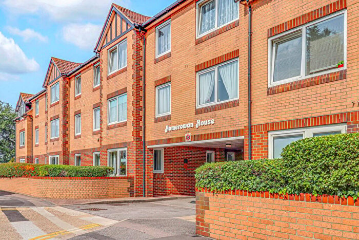 2 Bedroom Retirement Property For Sale In Station Road, Thorpe Bay, SS1