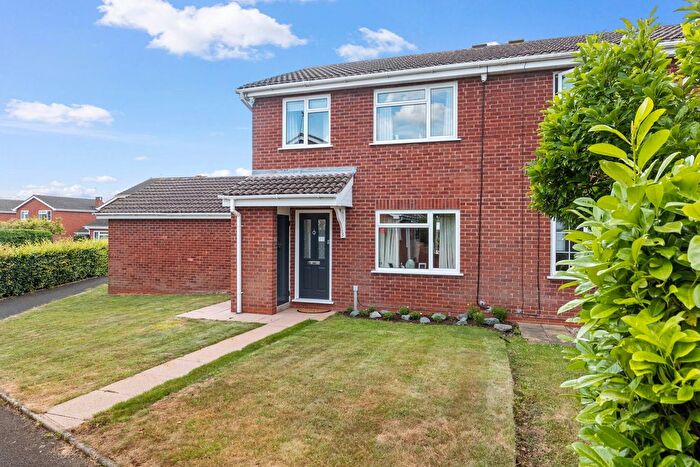 3 Bedroom Semi-Detached House For Sale In Swallow Close, St. Peter's, Worcester., WR5
