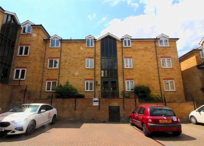 1 Bedroom Flat To Rent In Clifton Road, Gravesend, Kent, DA11